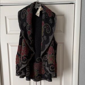 Vintage Concept Black and Red Patterned Vest